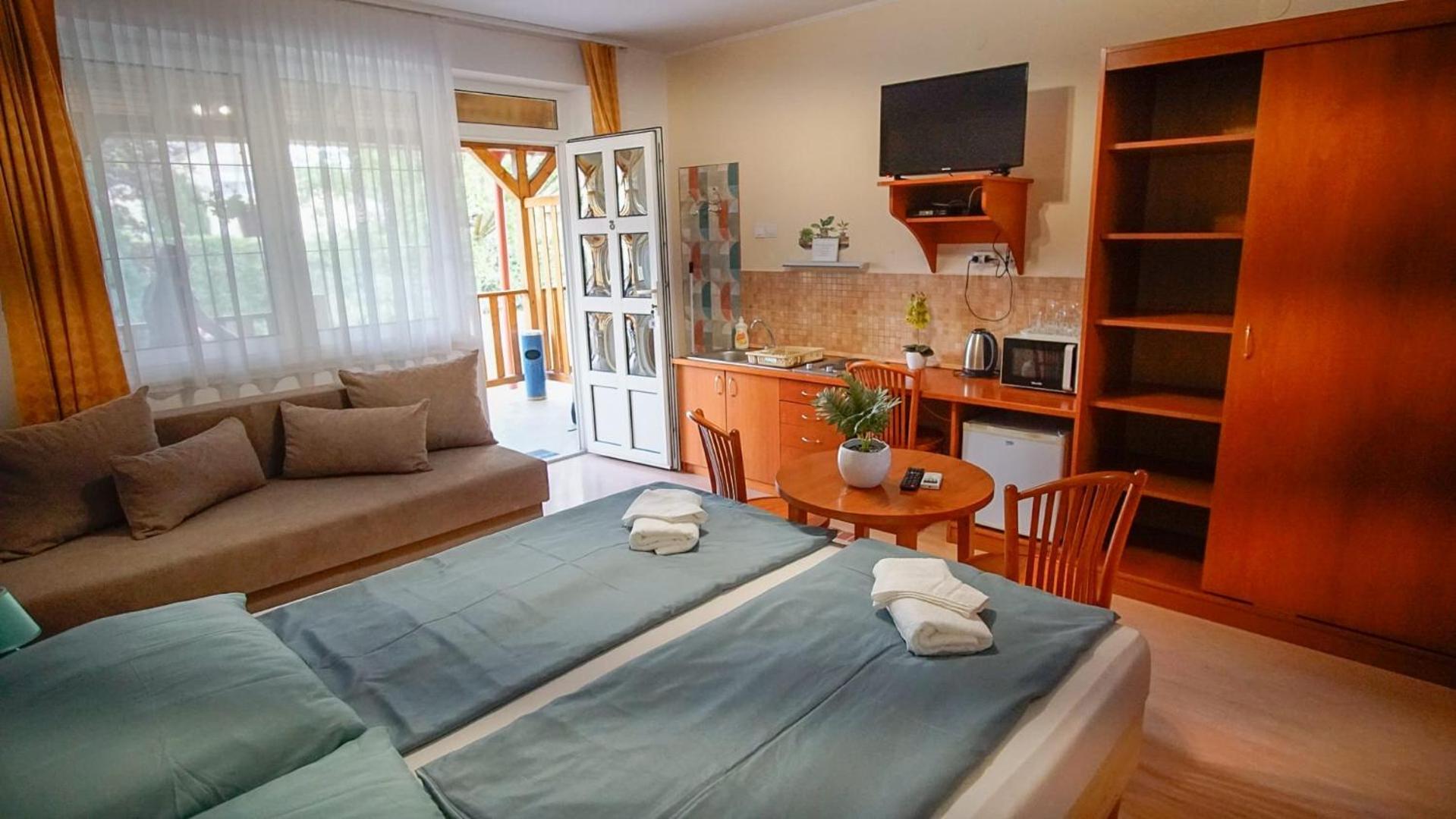Zam-Zem Holiday Apartman Гайдусобосло Екстер'єр фото